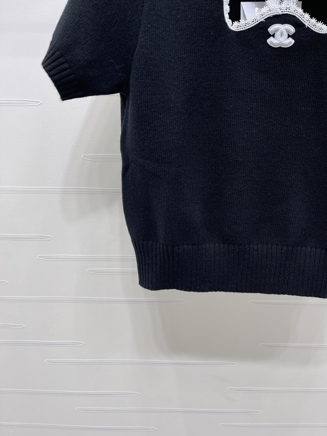 Women's short sleeves